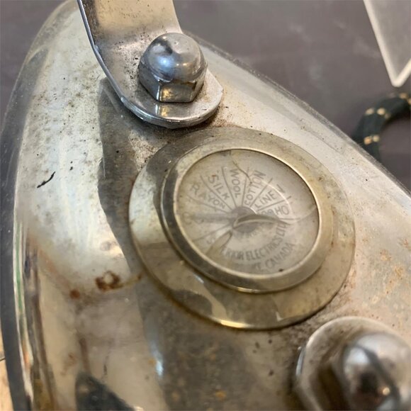 RARE HTF Antique - The ‘Superior’ Iron By Superior Electrics Ltd W/ Fabric Dial - Picture 5 of 6